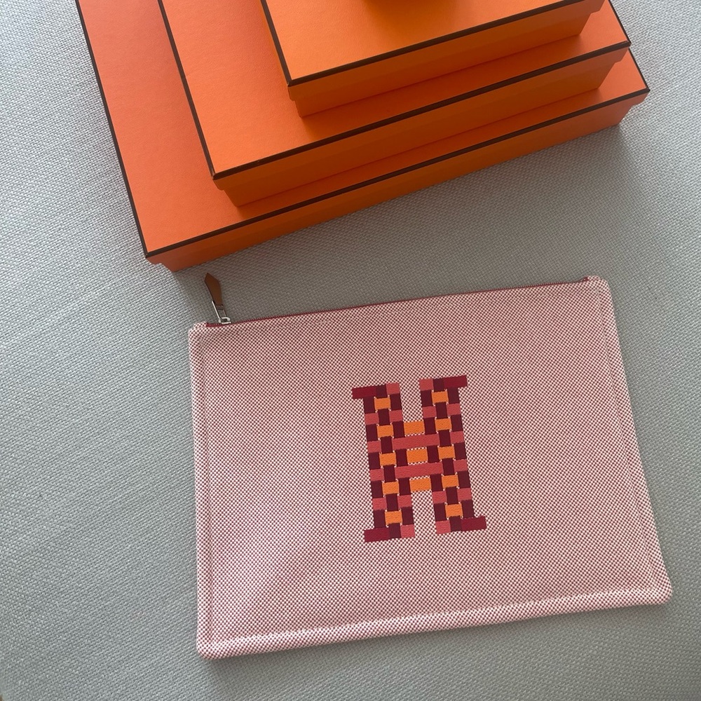 SOLD 🍊 Hermes H Tissage Case Bag